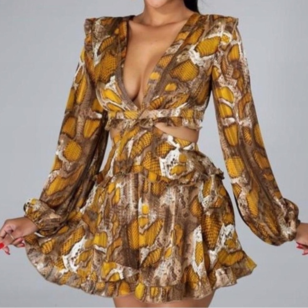 Glamaker Dark Romance Exotic Floral Snake Print Mini Dress Size Small F55